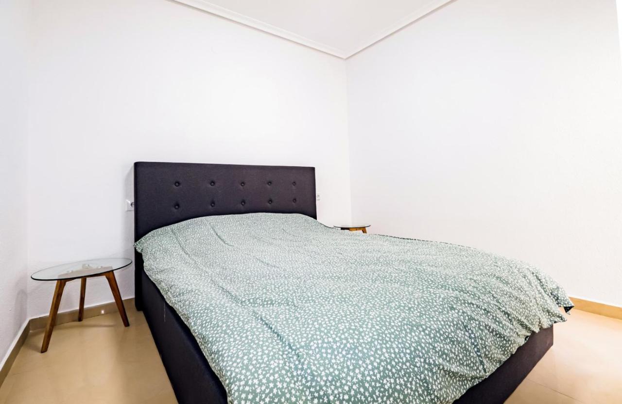 Ferienwohnung Alegria Id 85 Torrevieja Exterior foto